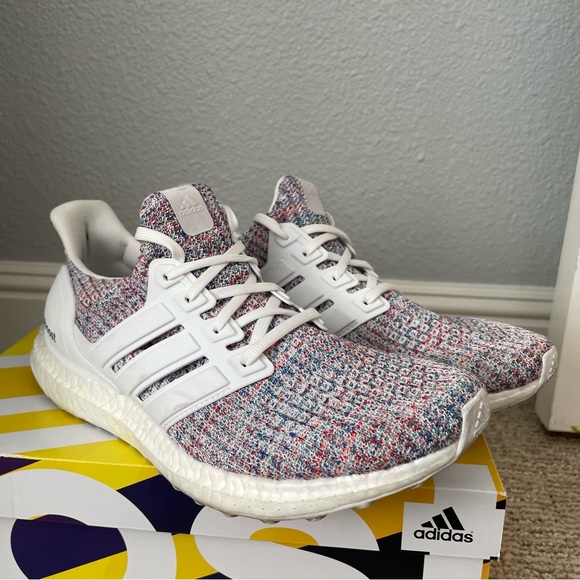 Adidas Ultraboost size 8.5 Women’s 🏃 - Picture 6 of 7
